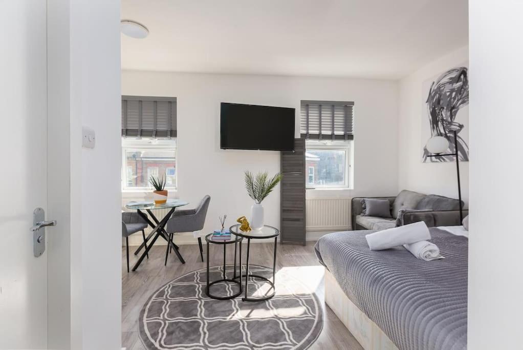 Studio Apt, 8 Min Walk From Tube 3 Лондон Екстериор снимка